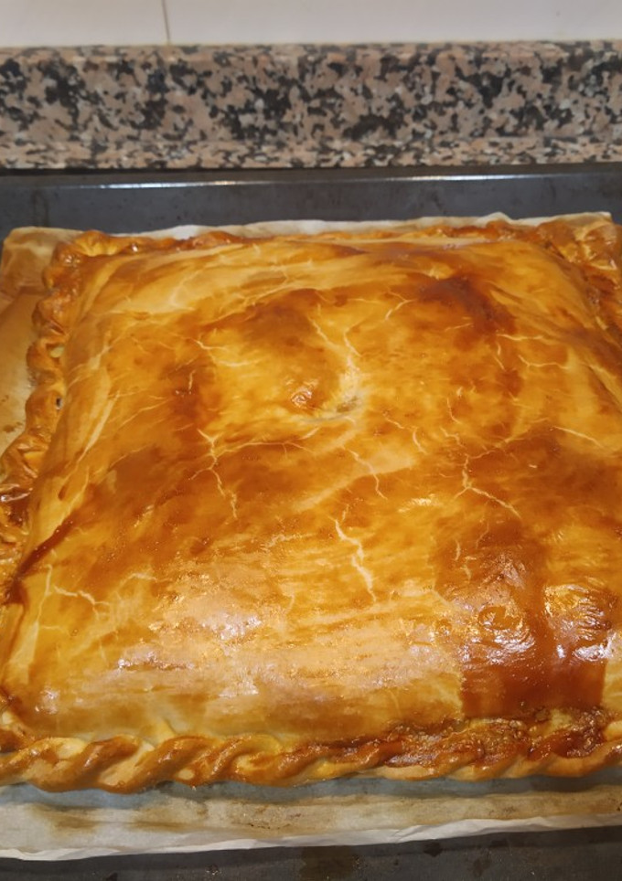 Una foto de Empanada de atún