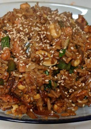 A picture of Thai Basil Chicken and Rice.