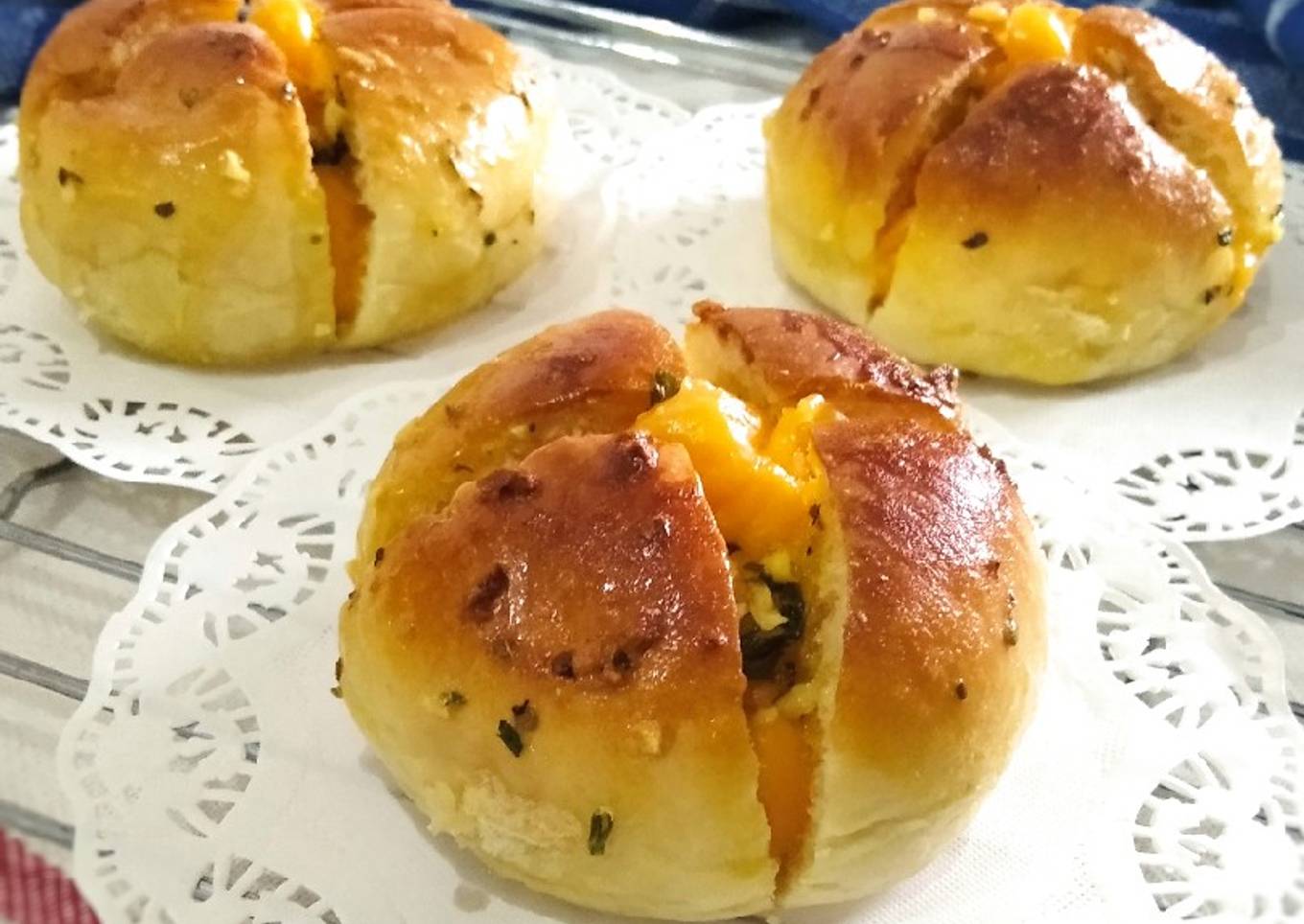 Mini Korean Garlic Cream Cheese Bread