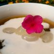 Chè đậu xanh thốt nốt nước cốt dừa