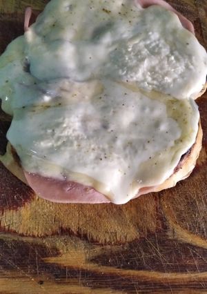 Una foto de Pizza falsa(yo le puse ese nombre)🤪
