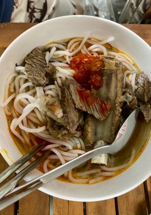 A picture of Quick Beef Noodle Soup (Bún bò).