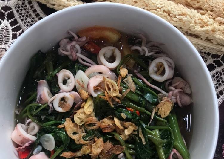 Tumis Kangkung Cumi Asin