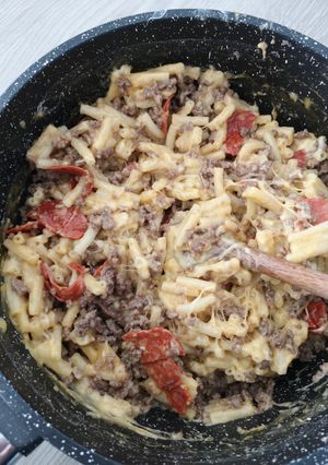 Une photo de Pâtes fromages chorizo viande haché