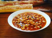 Una foto de salsa preparada