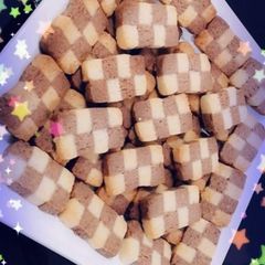 Checker board cookies A picture of Checker board cookies.