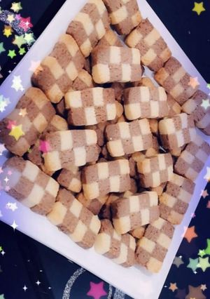 A picture of Checker board cookies.