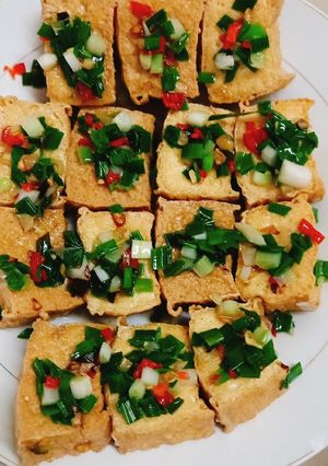 Hình của món Đậu phụ tẩm hành.