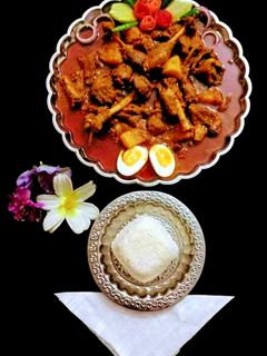 A picture of Spicy Duck Curry.