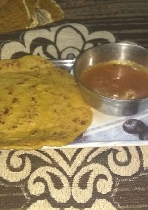 बेसन आटा और सूजी के चीले (Besan aata aur suji ke cheele recipe in Hindi) रेसिपी मुख्य फोटो