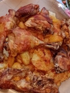 صورة لوصفة دجاج مع بطاطا بدبس البندورة