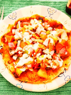 रोटी पिज़्ज़ा (roti pizza recipe in Hindi) रेसिपी मुख्य फोटो