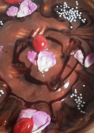 சாக்லேட் க்ரீம்சீஸ்  ரோஸ்பெட்டல் ஹார்ட்கேக் (chocolate creamcheese heartcake recipe in tamil) செய்முறை முக்கிய புகைப்படம்