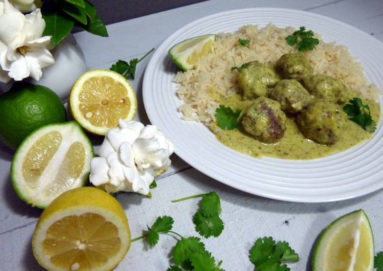 Steps to Prepare Speedy Caril Verde e almôndegas com Arroz de Limão!!