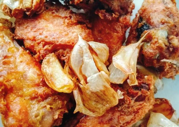 Ayam goreng bawang putih