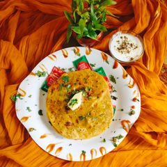 A picture of Dhaba Style Punjabi aloo paratha.