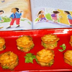 A picture of Fried Cracker Cutlets.