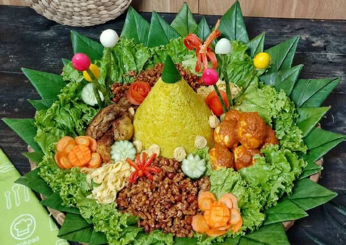 Resep Tumpeng Nasi Kuning Oleh Dapoerliandra - Cookpad