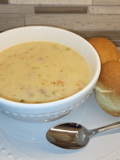 A picture of Ham Potatoe Soup.