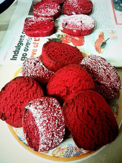 A picture of Red Velvet Cookies #cookiescontest.