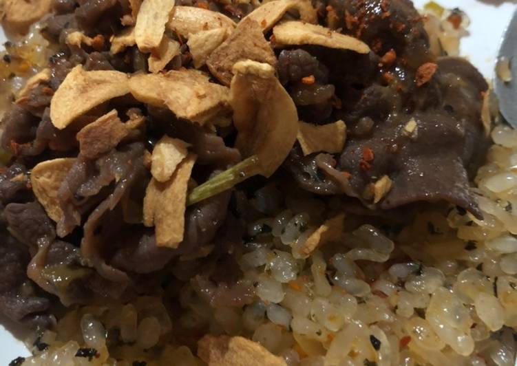 Lidah Sapi dengan shirataki butter rice