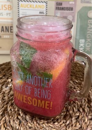 A picture of Pomegranate Mojito.