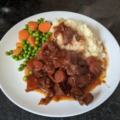 A picture of Balsamic Braised Beef.