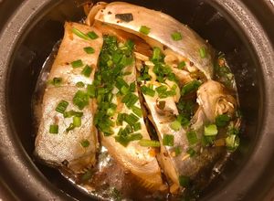 Hình của món Cá kho tộ.