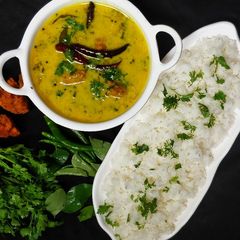 Punjabi kadhi pakode A picture of Punjabi kadhi pakode.