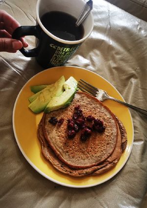 Una foto de Panqueques con plátano
