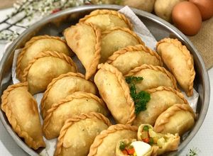 Foto resep PASTEL isi kentang,wortel dan telur