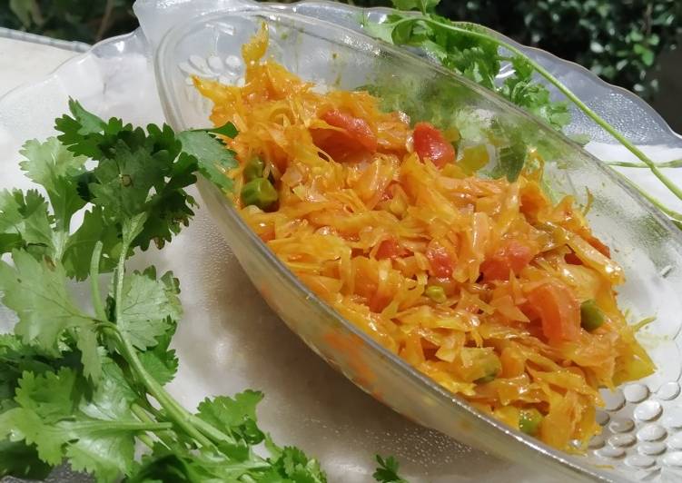 Step-by-Step Guide to Prepare Quick Cabbage with peas sabzi
