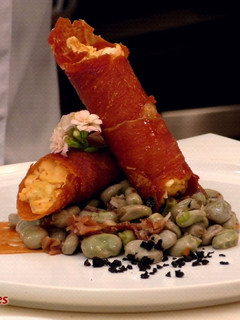 Una foto de Canelón ibérico
