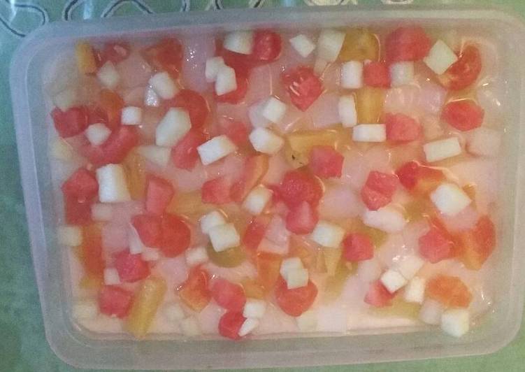 Puding tahu siram buah