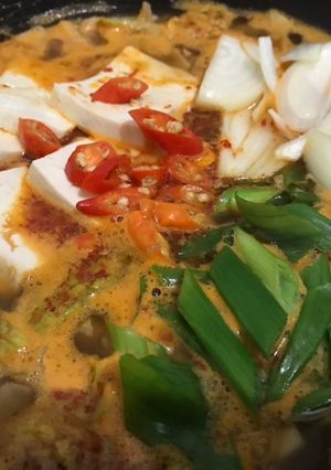 Foto resep Kimchi jigae asli Korea
