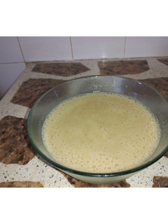 Una foto de Smoothie bol de bananas y durazno