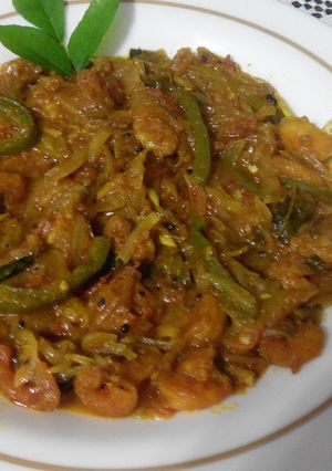 A picture of Prawn capsicum masala.
