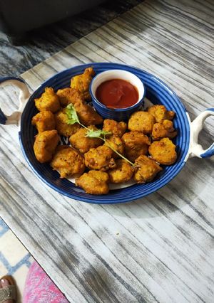 A picture of Moong Dal bhajiya.