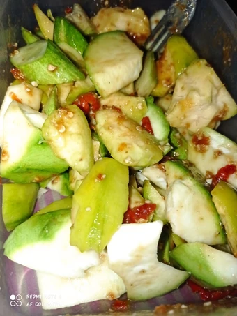Cara Mudah Membikin Resep  Rujak mangga kedondong timun sambel kacang mete yang Menggugah Selera, Enak