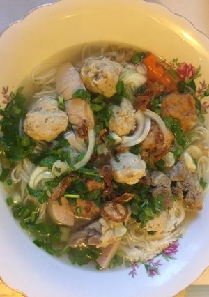 Hình của món Bún sườn mọc.