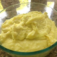 A picture of The world's best mashed potatoes.