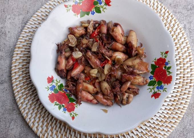 Resep Tumis Cumi Asin Oleh Laylla Gama Cookpad