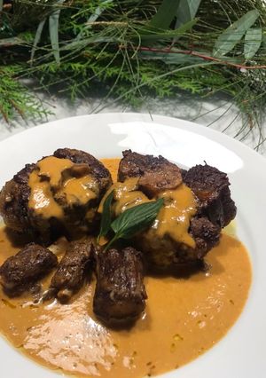 Una foto de Rabo de toro en olla lenta