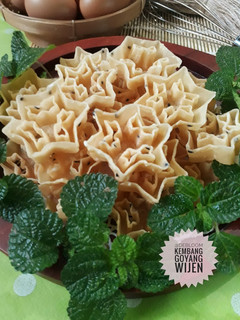Foto resep 469. Kembang Goyang Wijen #RabuBaru