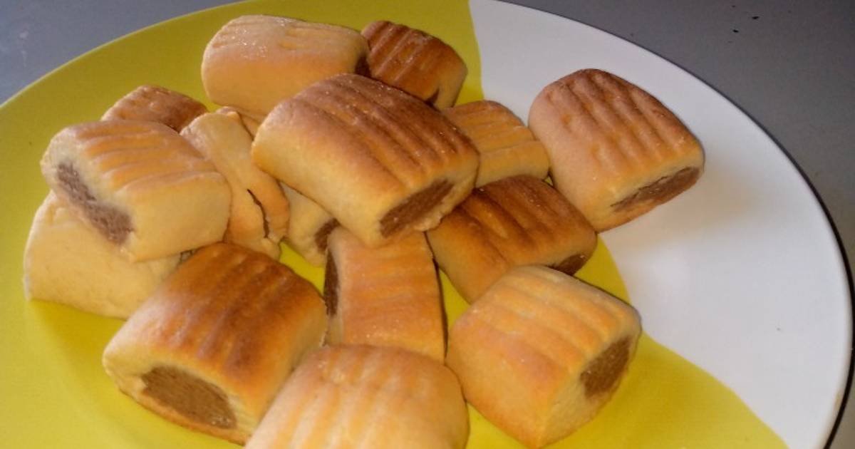 Chocolate bar Cookies Recipe by Sady Kwaire Cookpad