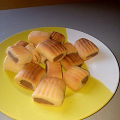 A picture of Chocolate bar Cookies.