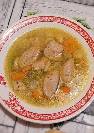 Zöldségleves májkrémből készült galuskával recept fotója