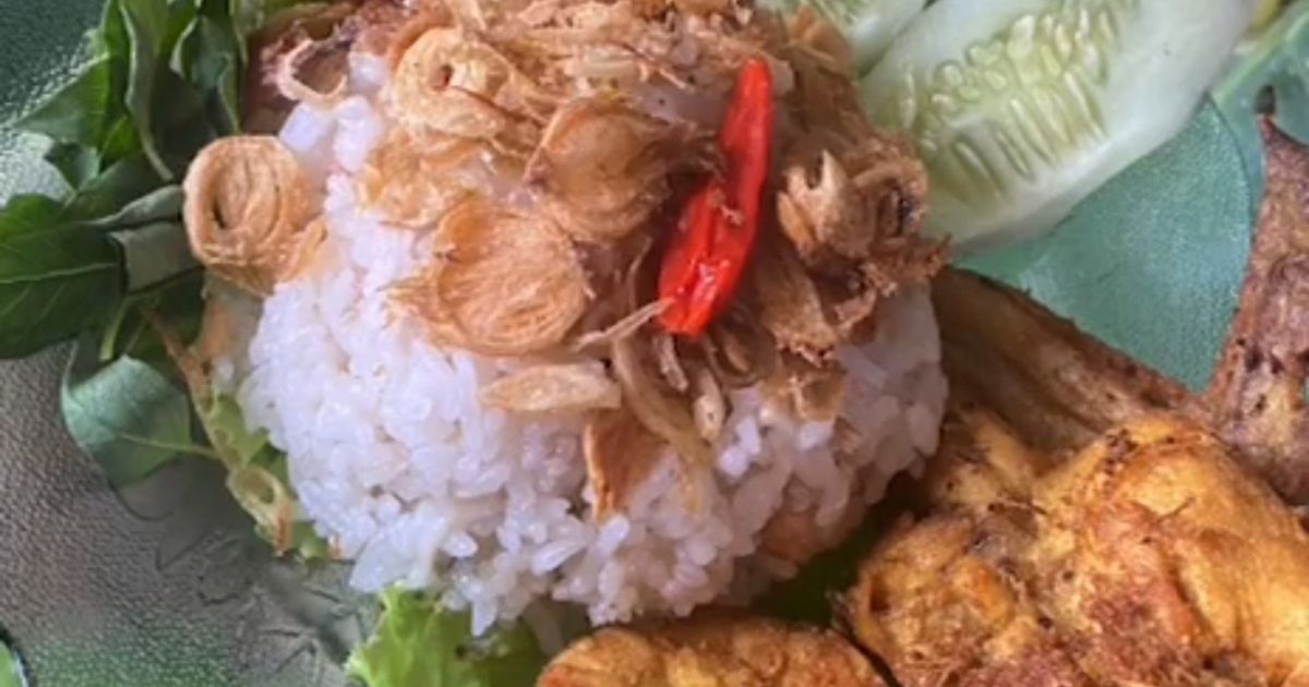 Nasi liwet ikan asin jambal dan pete