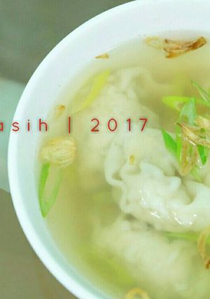 Foto resep Gyoza Soup (Pangsit Kuah)