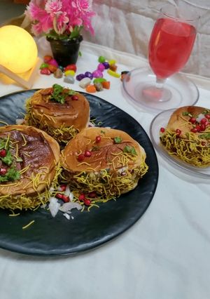 தபேலி மசாலா பாவ் பன்(dabeli masala pav bun recipe in tamil) செய்முறை முக்கிய புகைப்படம்